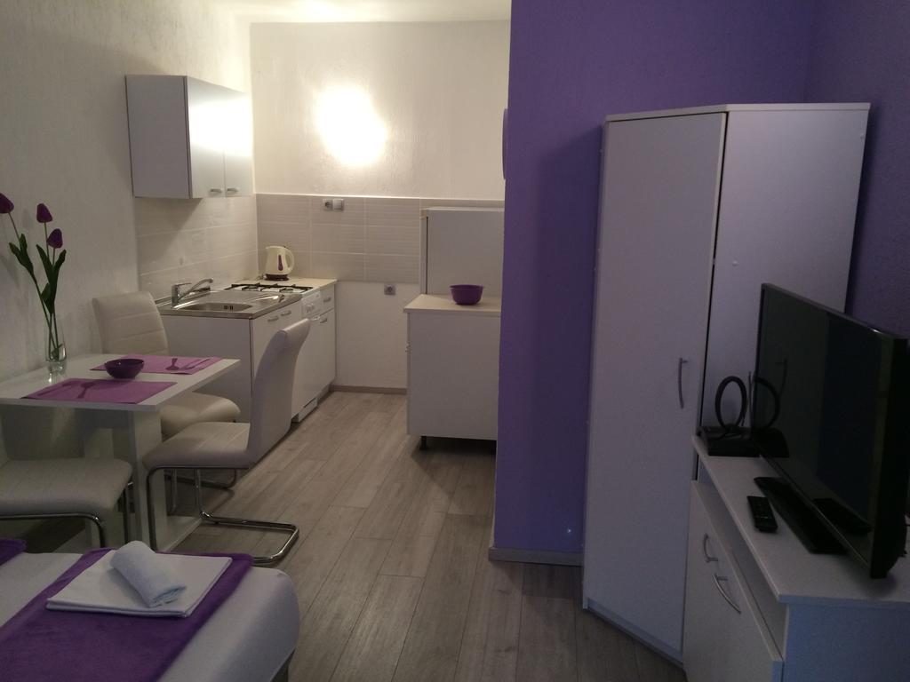 Apartments Nina Omišalj Eksteriør billede