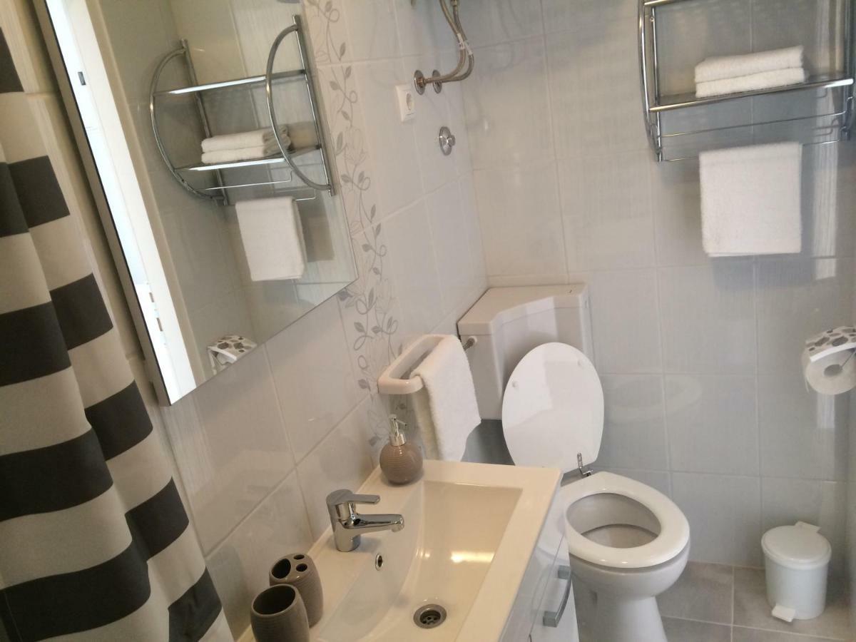Apartments Nina Omišalj Eksteriør billede