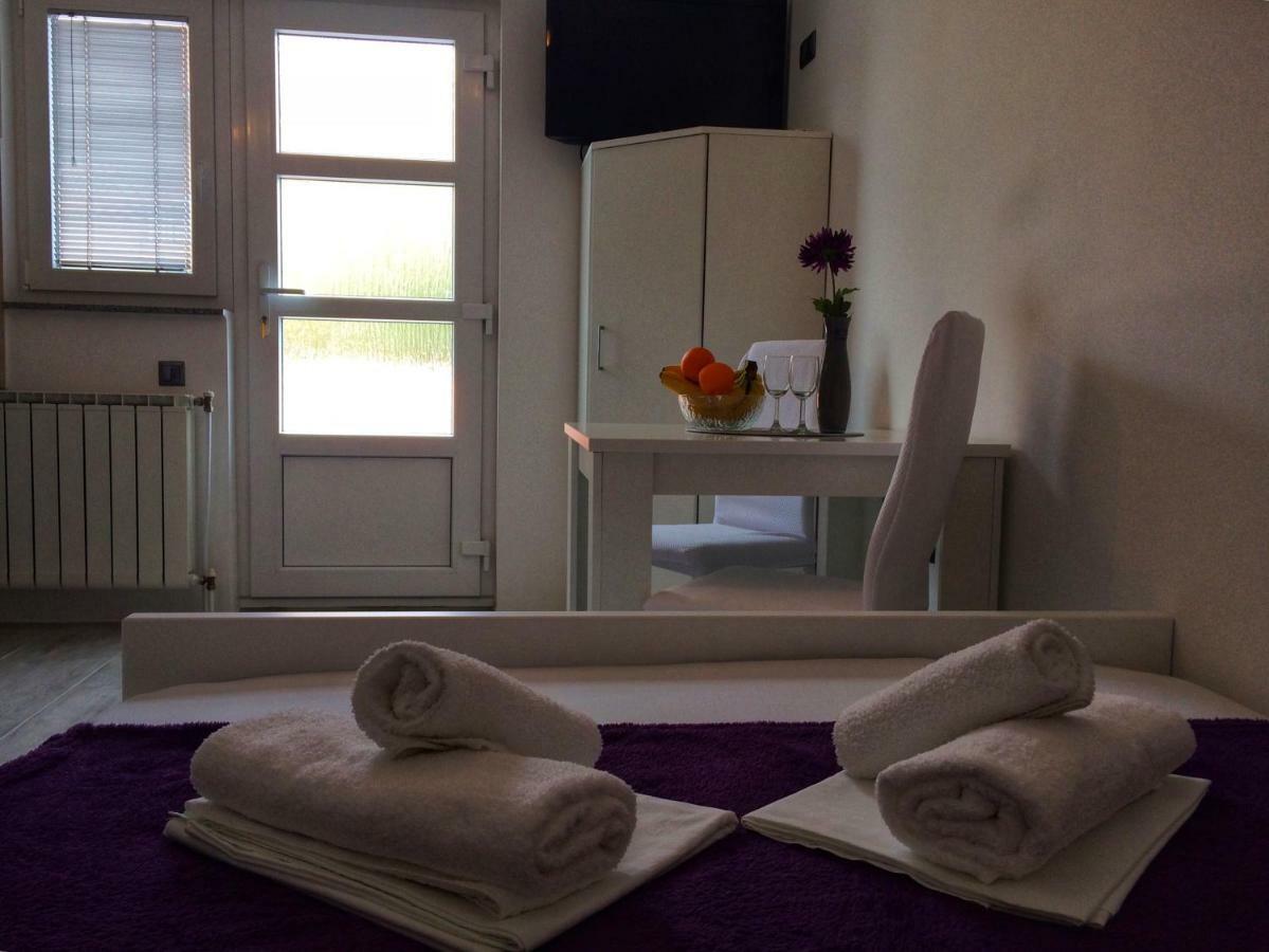 Apartments Nina Omišalj Eksteriør billede